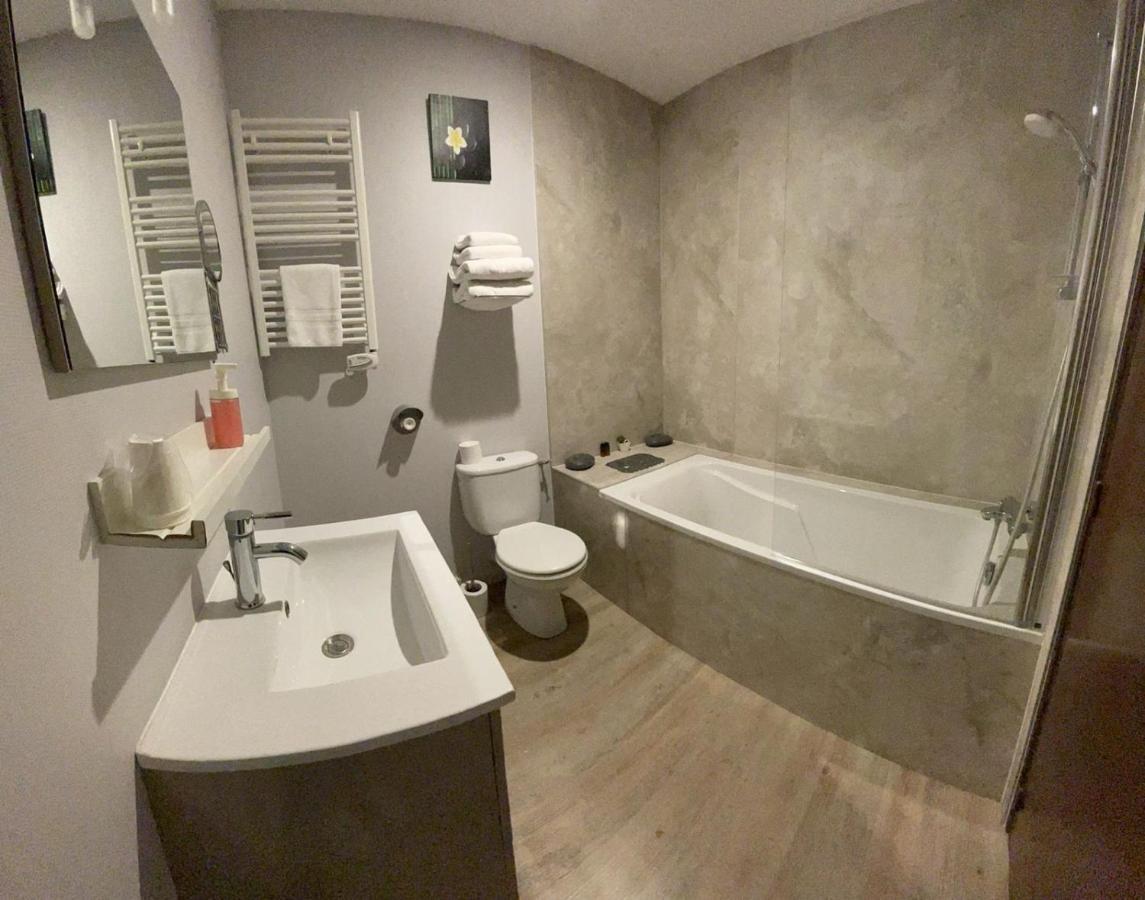 Logis Hotel Du Large Плугонвелен Экстерьер фото